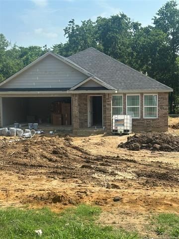 416 W Curtis Avenue. Calera, OK 74730