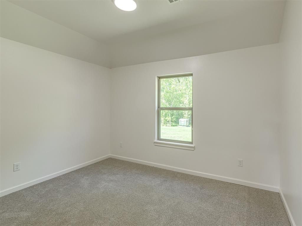 120 Mountain Laurel Way. Noble, OK 73068