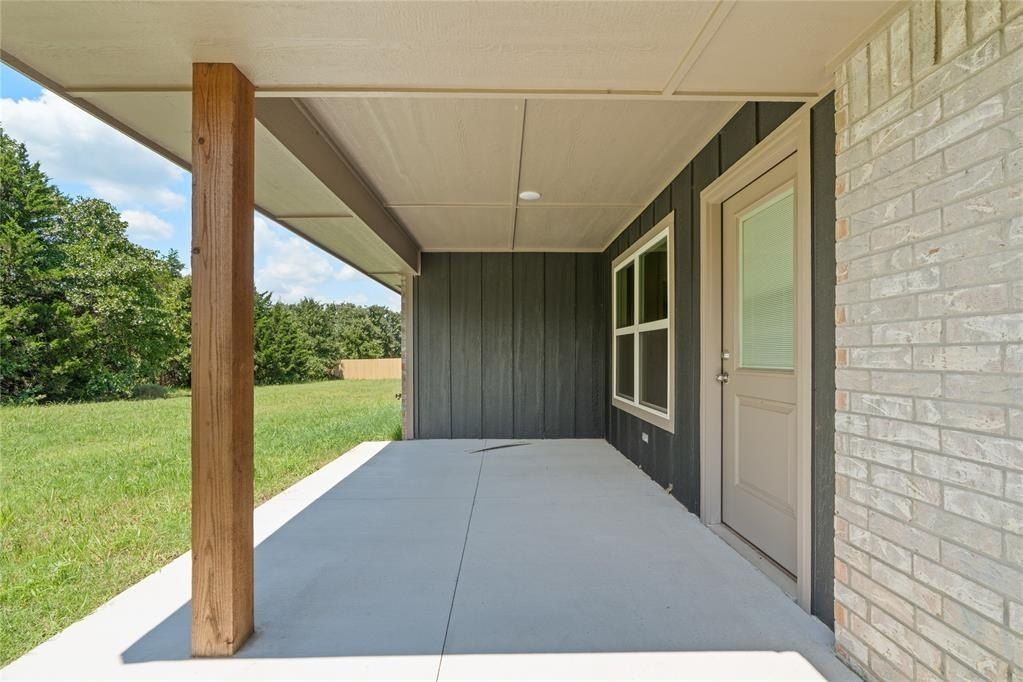 4640 Lincoln Landing. Harrah, OK 73045