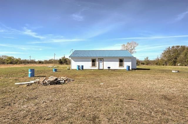 2200 N 166Th Road. Mounds, OK 74047