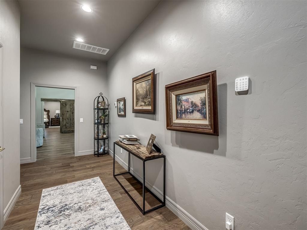 3186 Red Ridge Drive. Blanchard, OK 73010