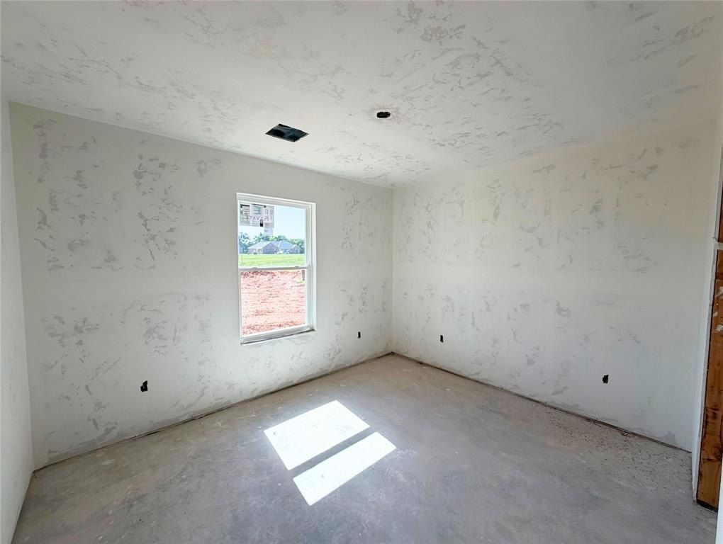 2213 Winter Ridge Road. Blanchard, OK 73010