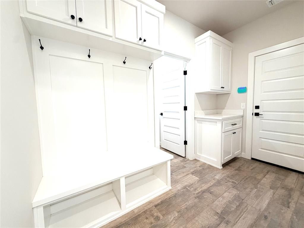 25102 Ethan Street. Cashion, OK 73016