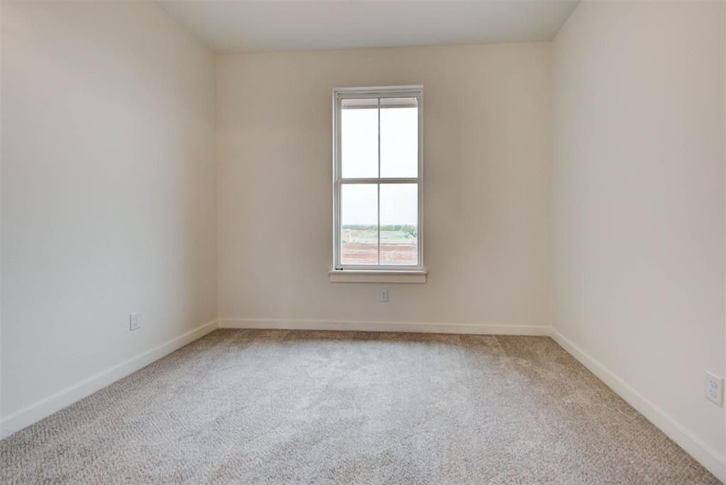 4102 Hawthorne Street. Piedmont, OK 73078