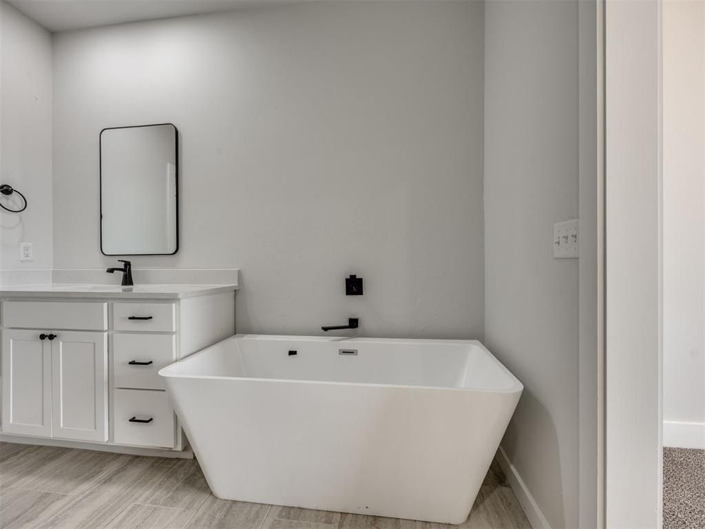 10191 S Meadows Lane. Guthrie, OK 73044