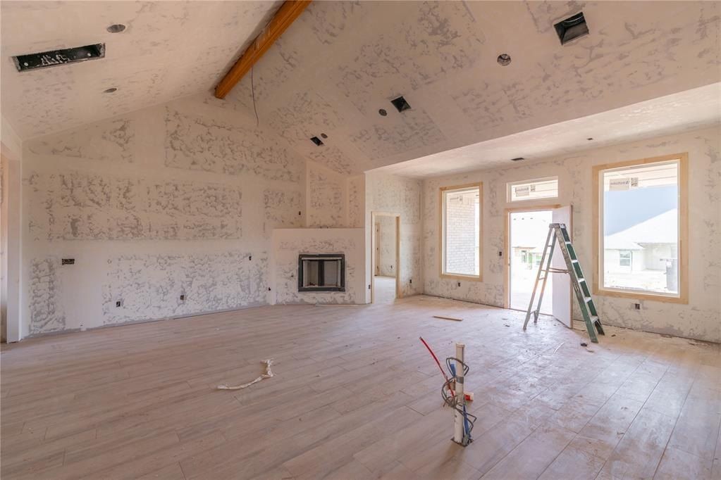 9317 Sw 39Th Street. Oklahoma City, OK 73179