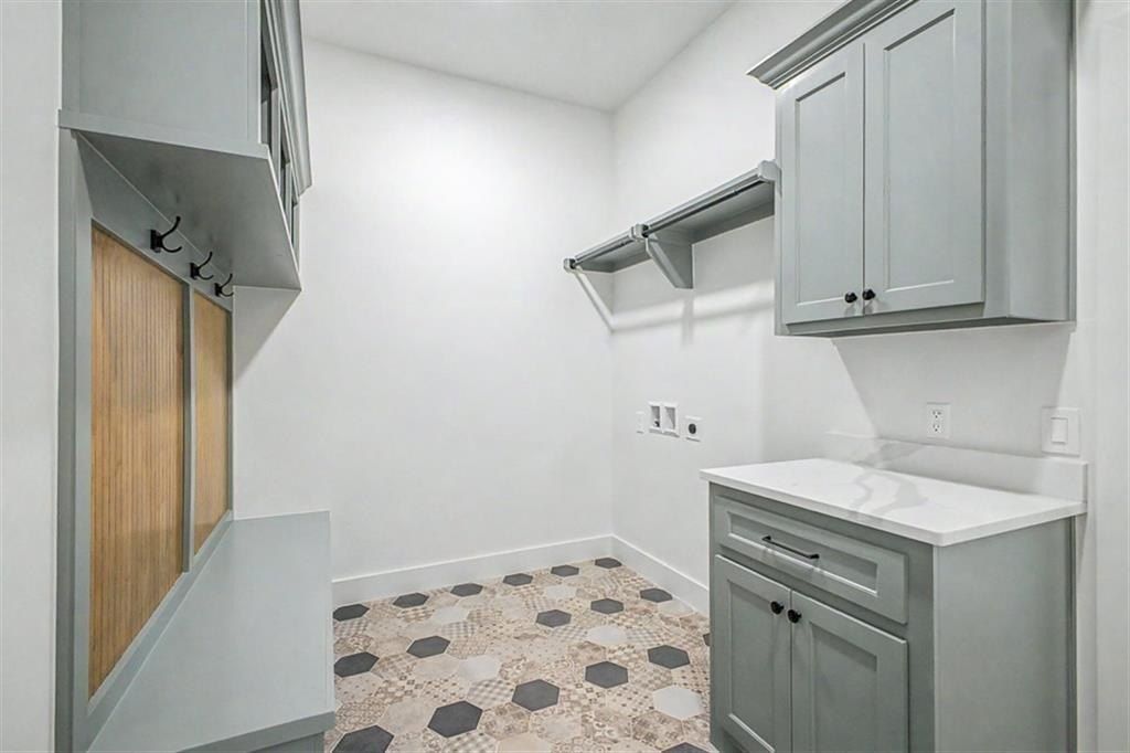 3072 Road Runner Court. Guthrie, OK 73044