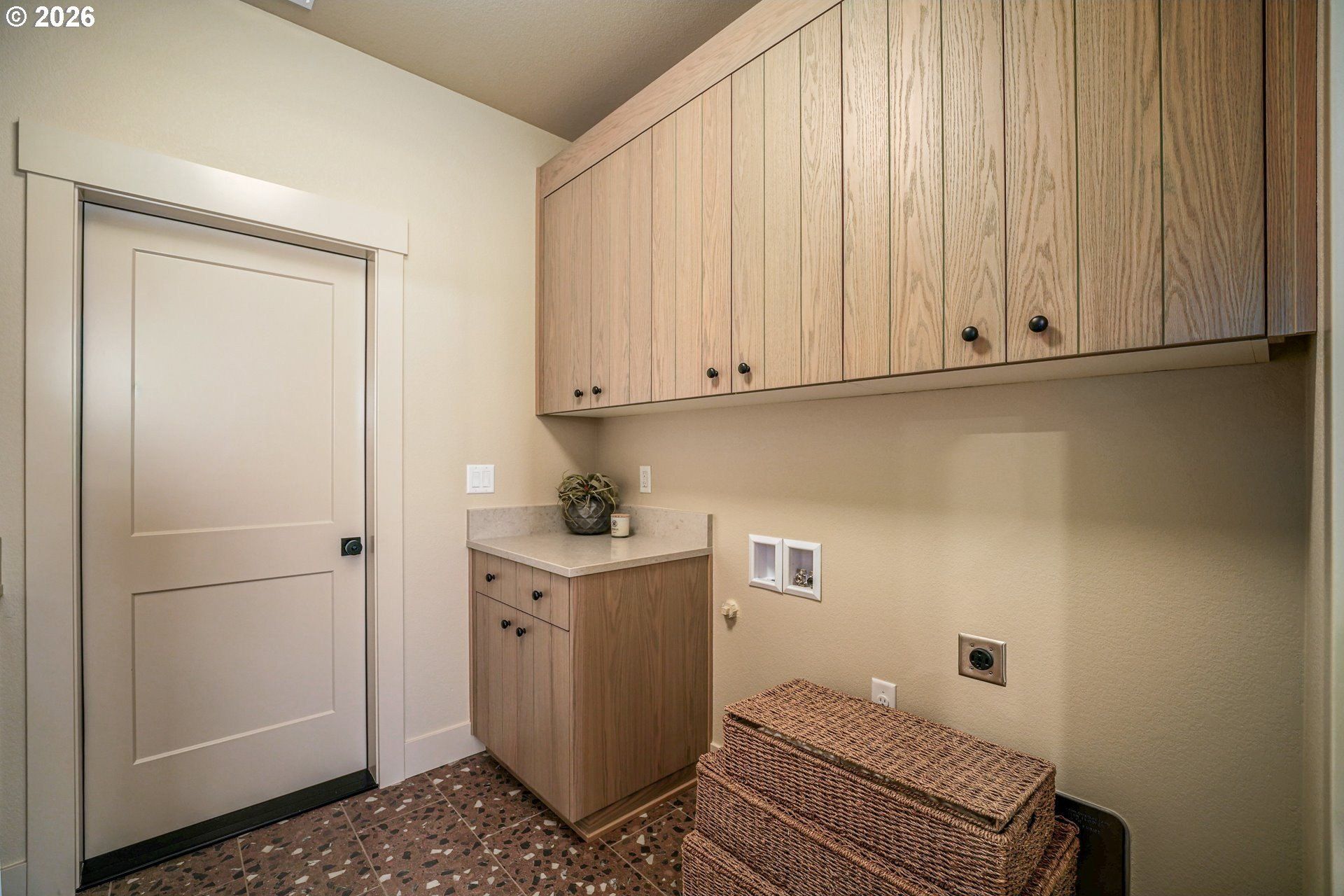 586 Nw Cascade Mountain Dr. Dallas, OR 97338