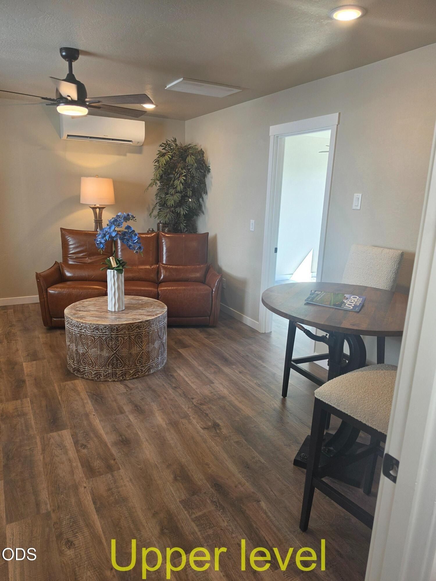 7871 Houston Loop. White City, OR 97503