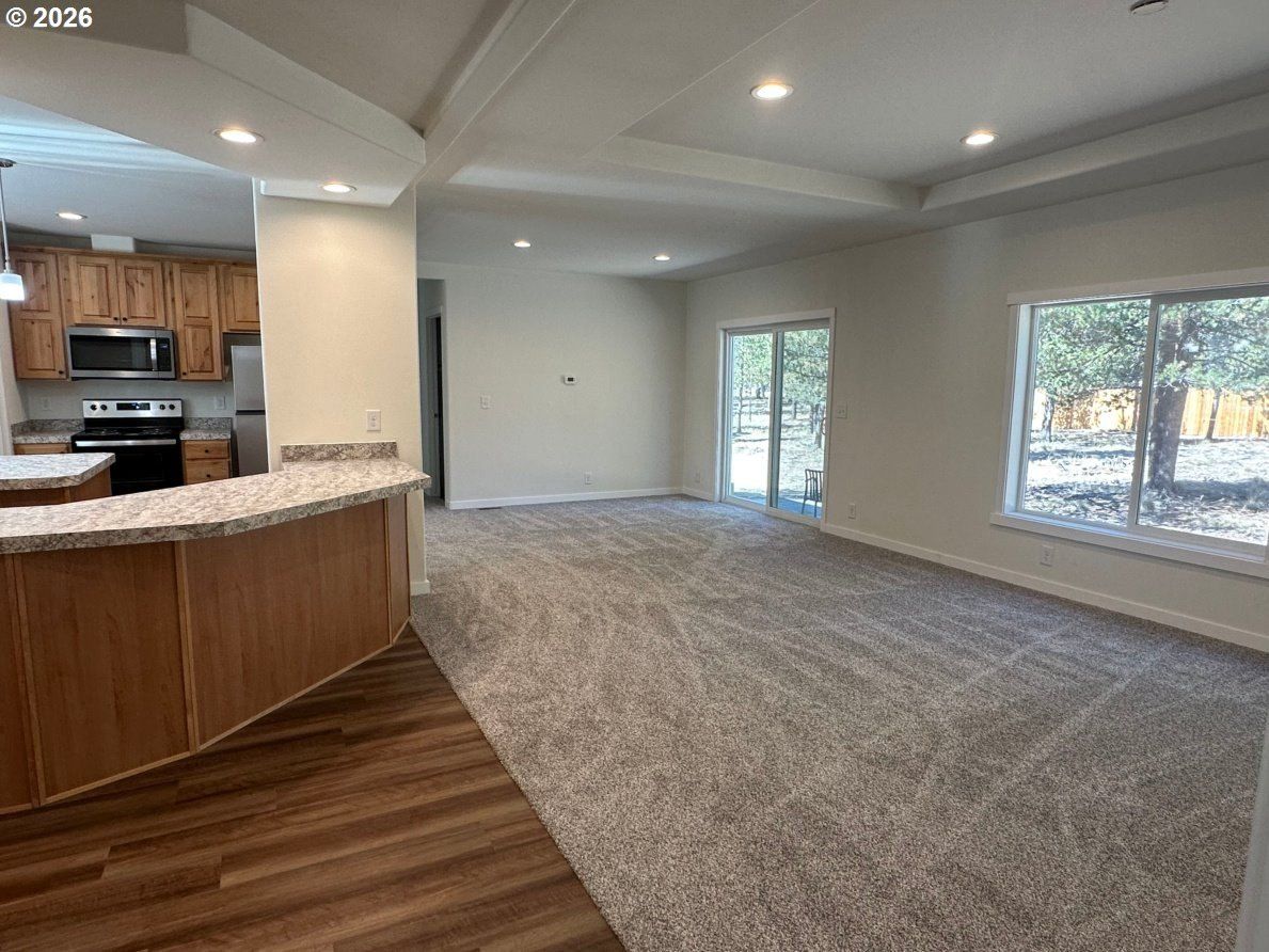 12753 Beechwood. La Pine, OR 97739