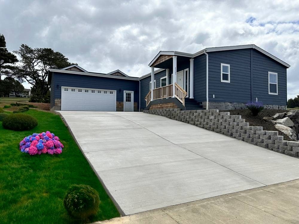 2365 Sw Green Ln. Waldport, OR 97394