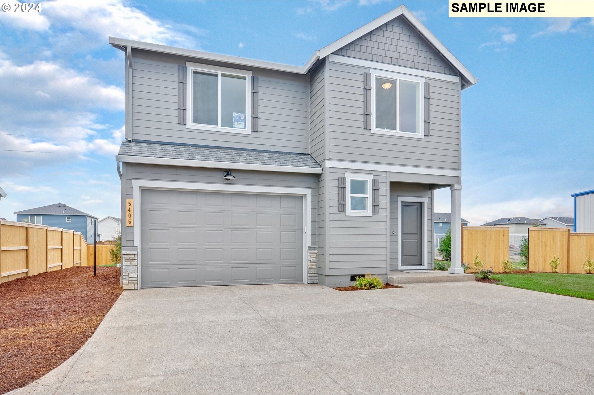 11232 Blueberry Loop. Donald, OR 97020