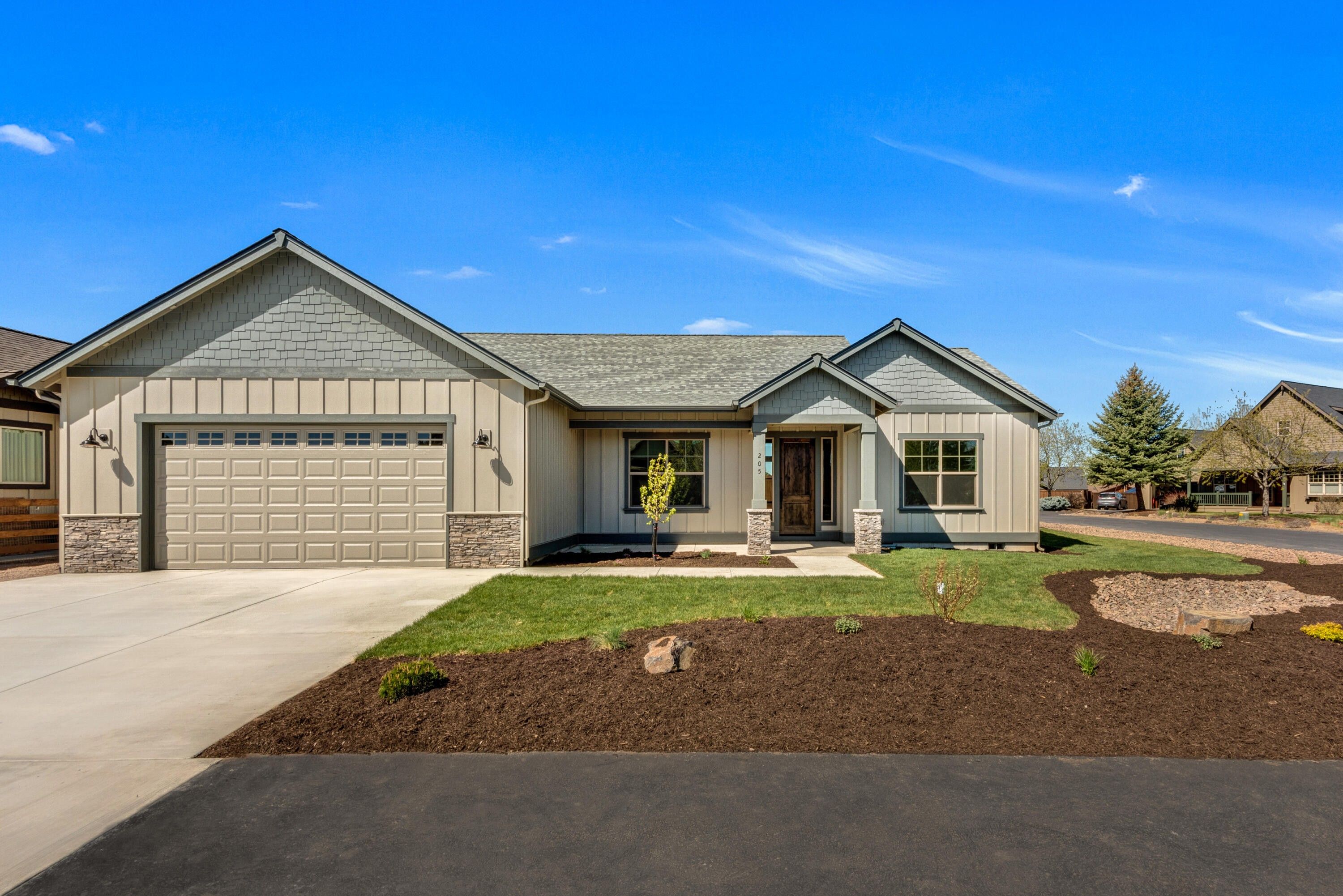 205 Nw Saddle Ridge Loop. Prineville, OR 97754