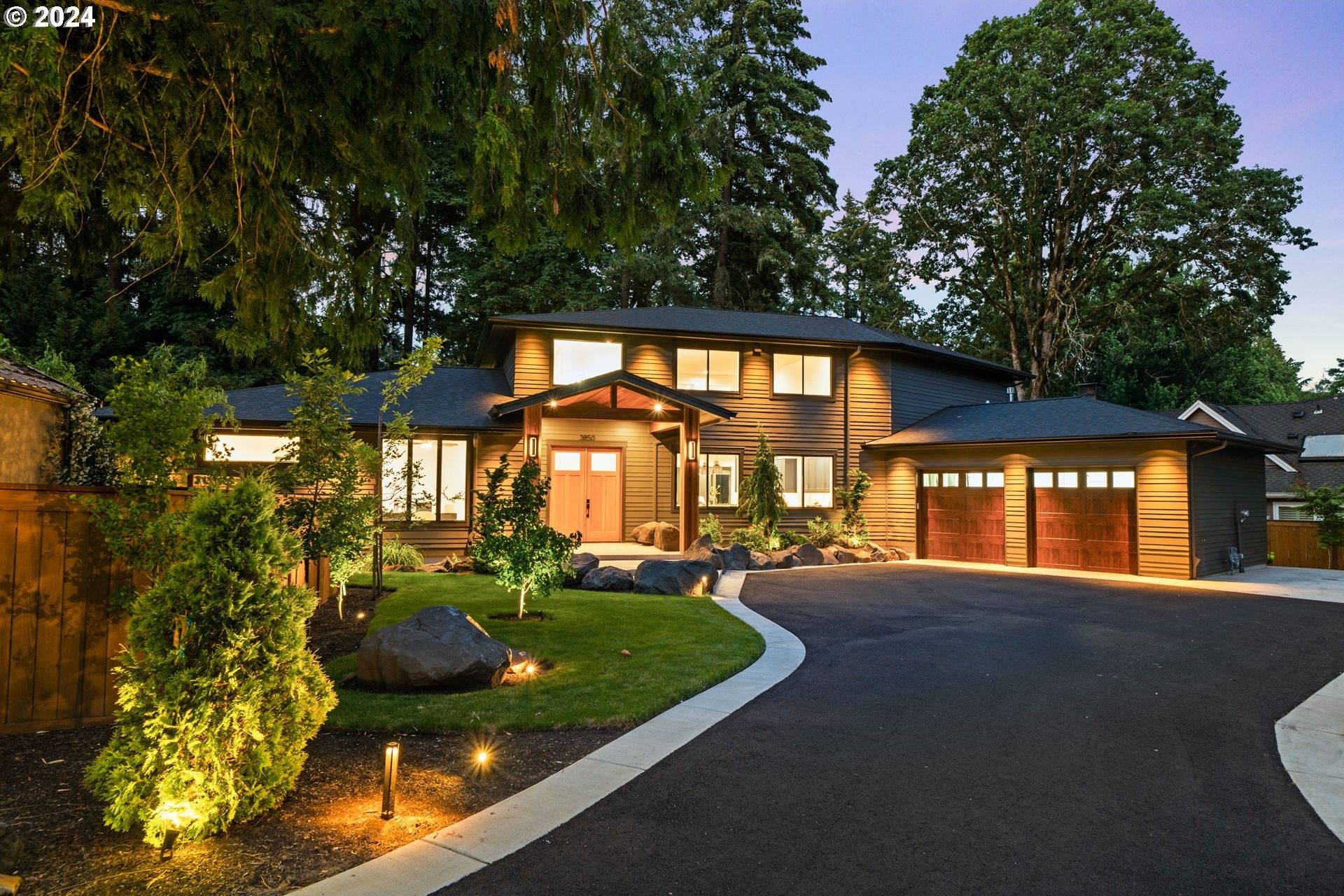 3850 Lake Grove Ave. Lake Oswego, OR 97035