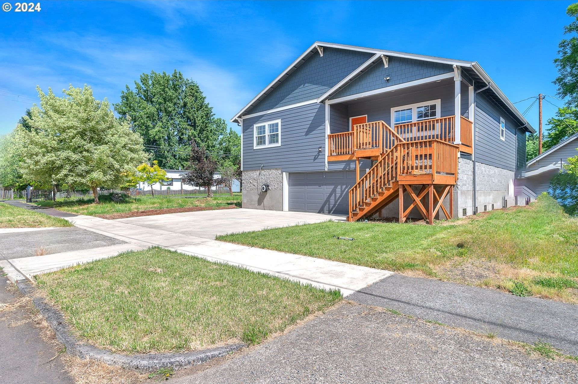 268 A St. Vernonia, OR 97064