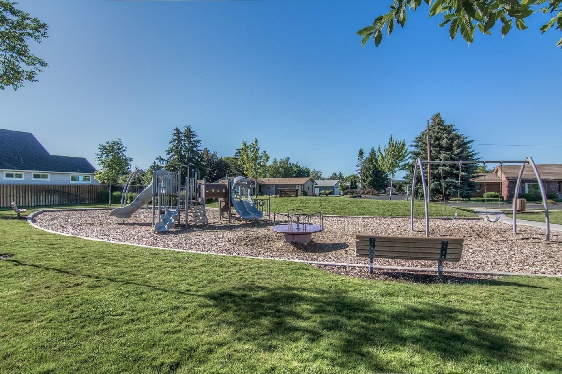 1416 Ne Whistle Way. Prineville, OR 97754