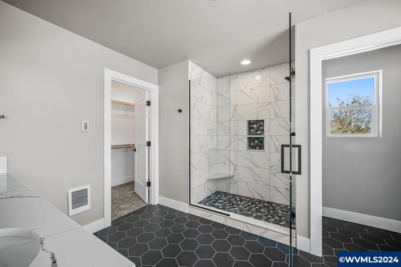 3282 Felton St S. Salem, OR 97302