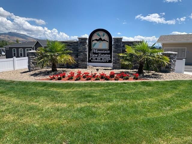 333 Mountain View Drive. Talent, OR 97540