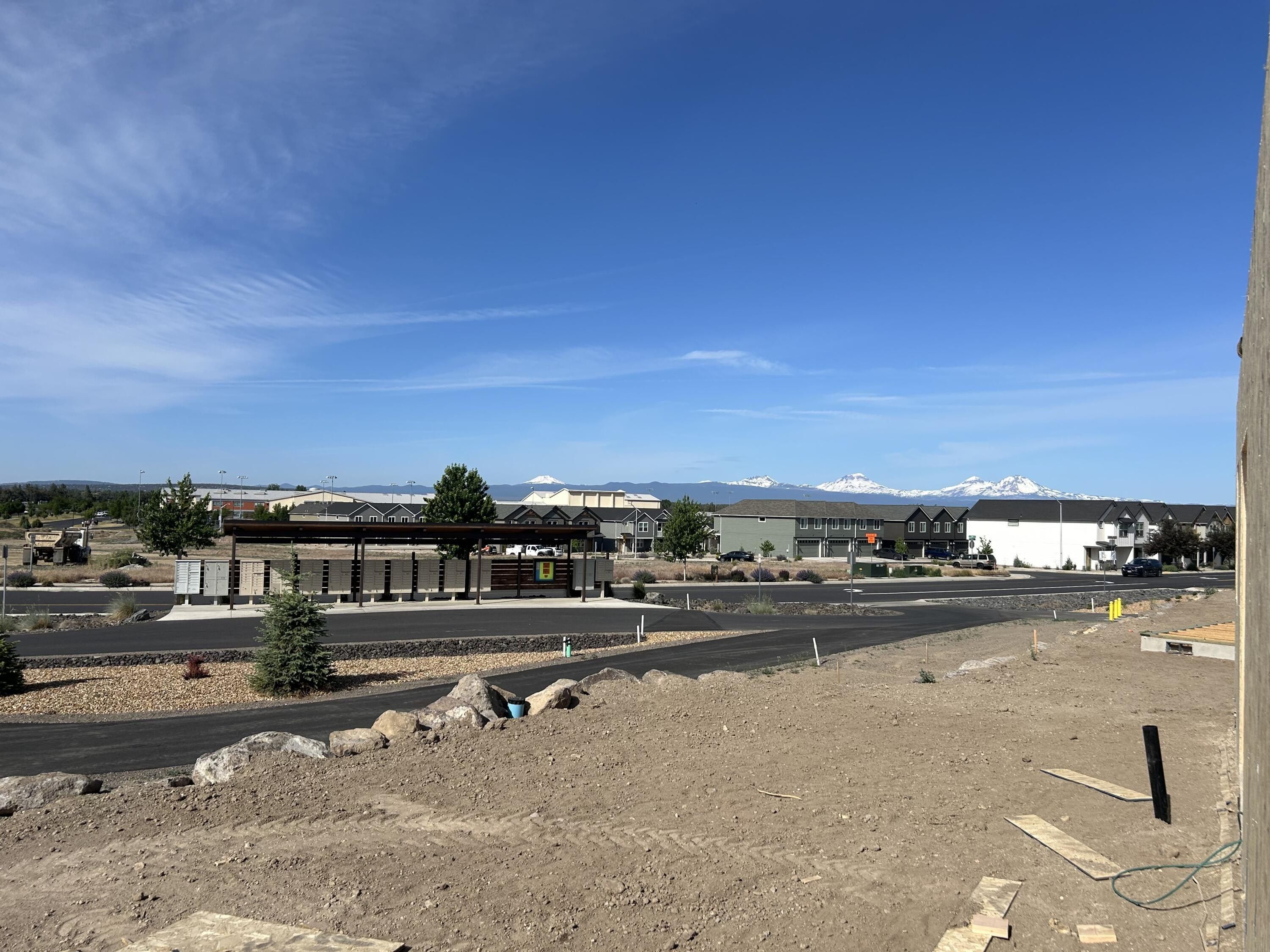 4082 Sw 38Th Place. Redmond, OR 97756