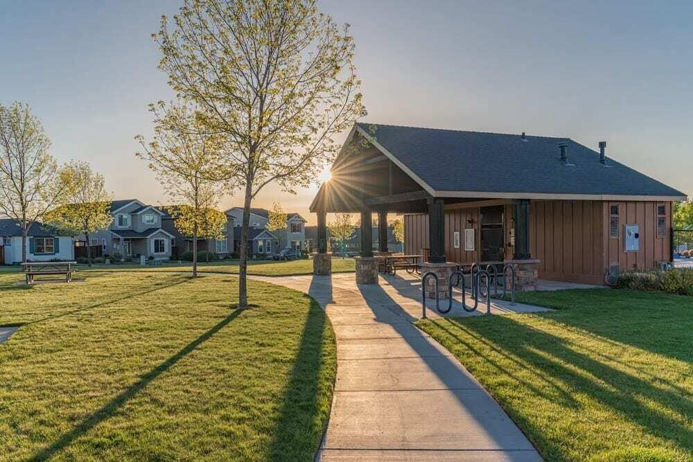 1445 Ne Whistle Way. Prineville, OR 97754