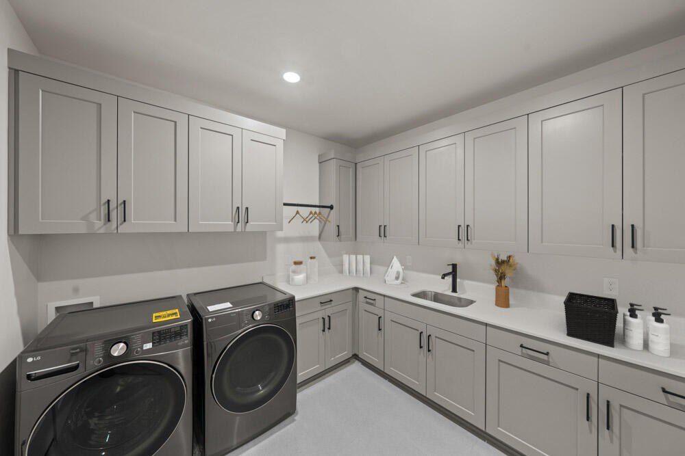 1355 Nw Ochoa Drive. Bend, OR 97703