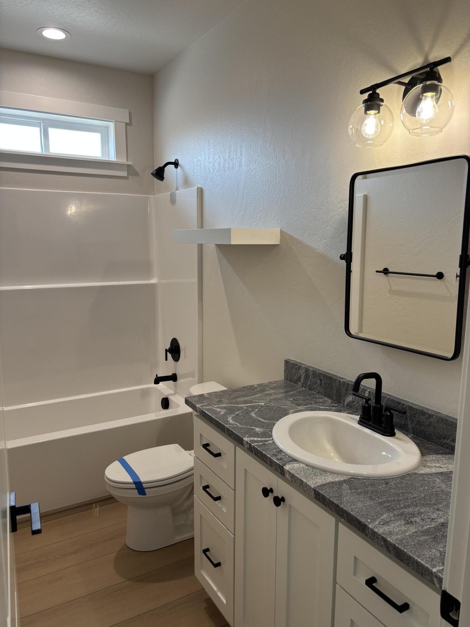 3228 Garner Way. Medford, OR 97504