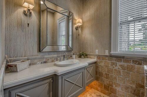 65952 Rimrock Court. Bend, OR 97701