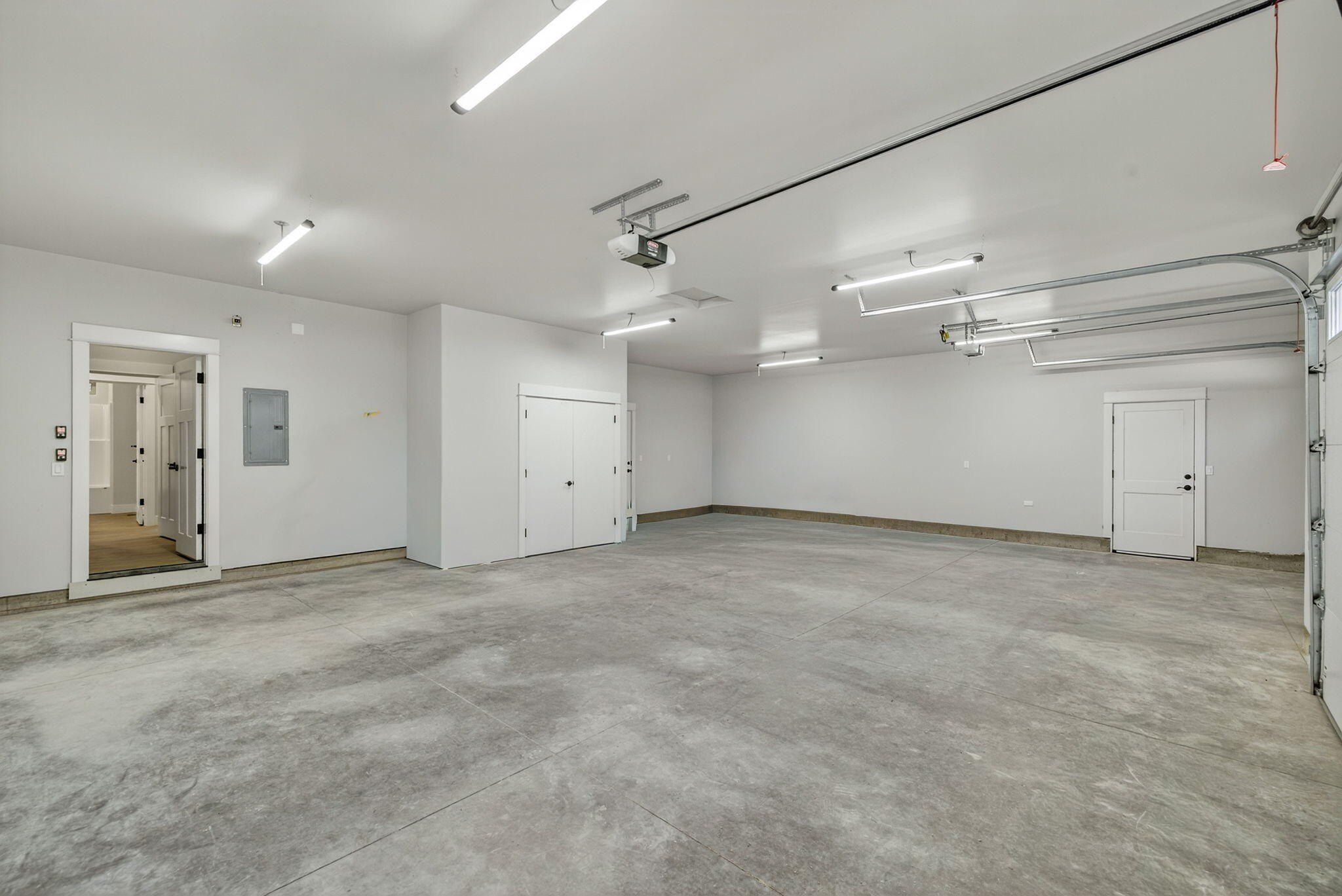 16065 Cascade Lane. La Pine, OR 97739