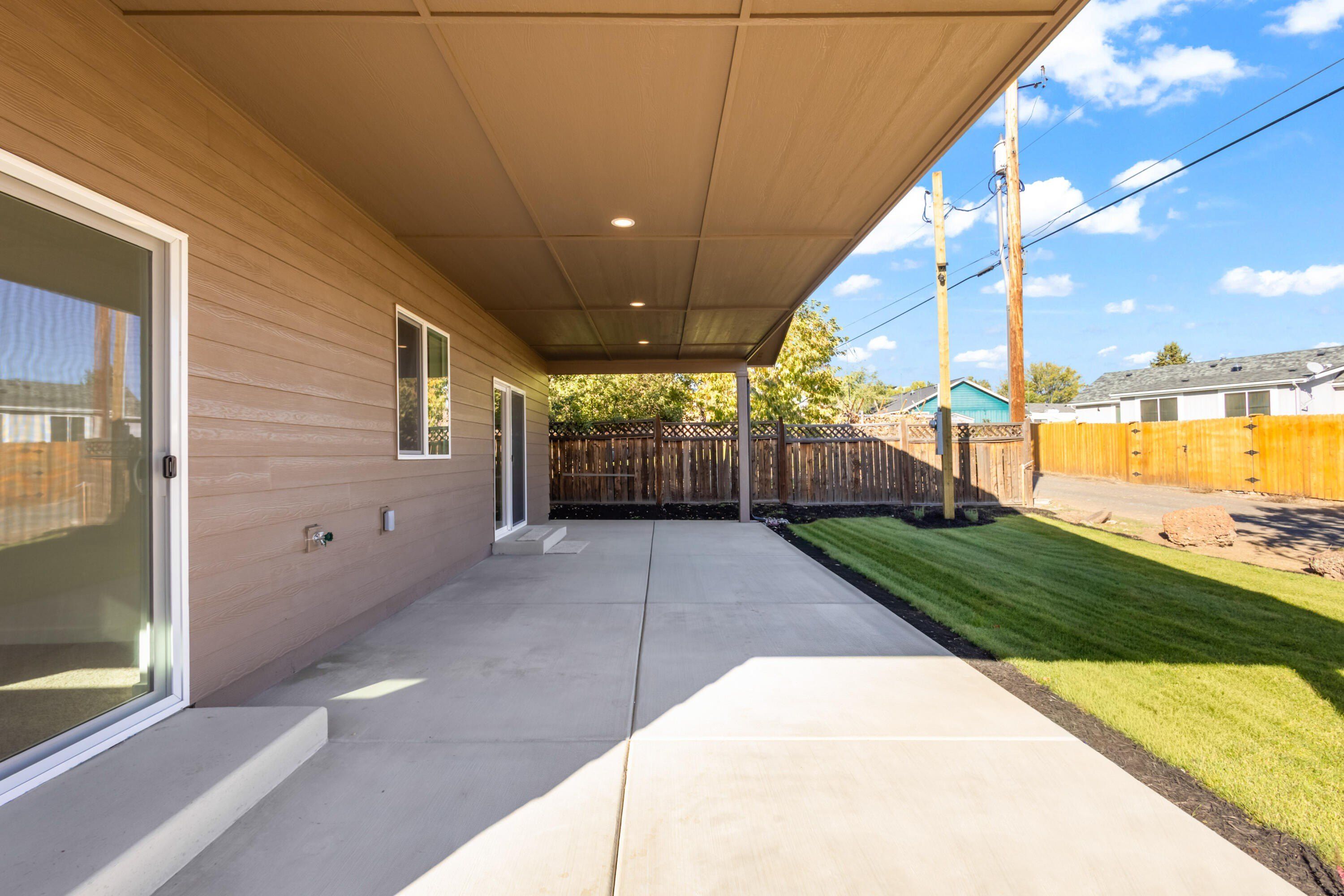 137 Se 16Th Street. Madras, OR 97741