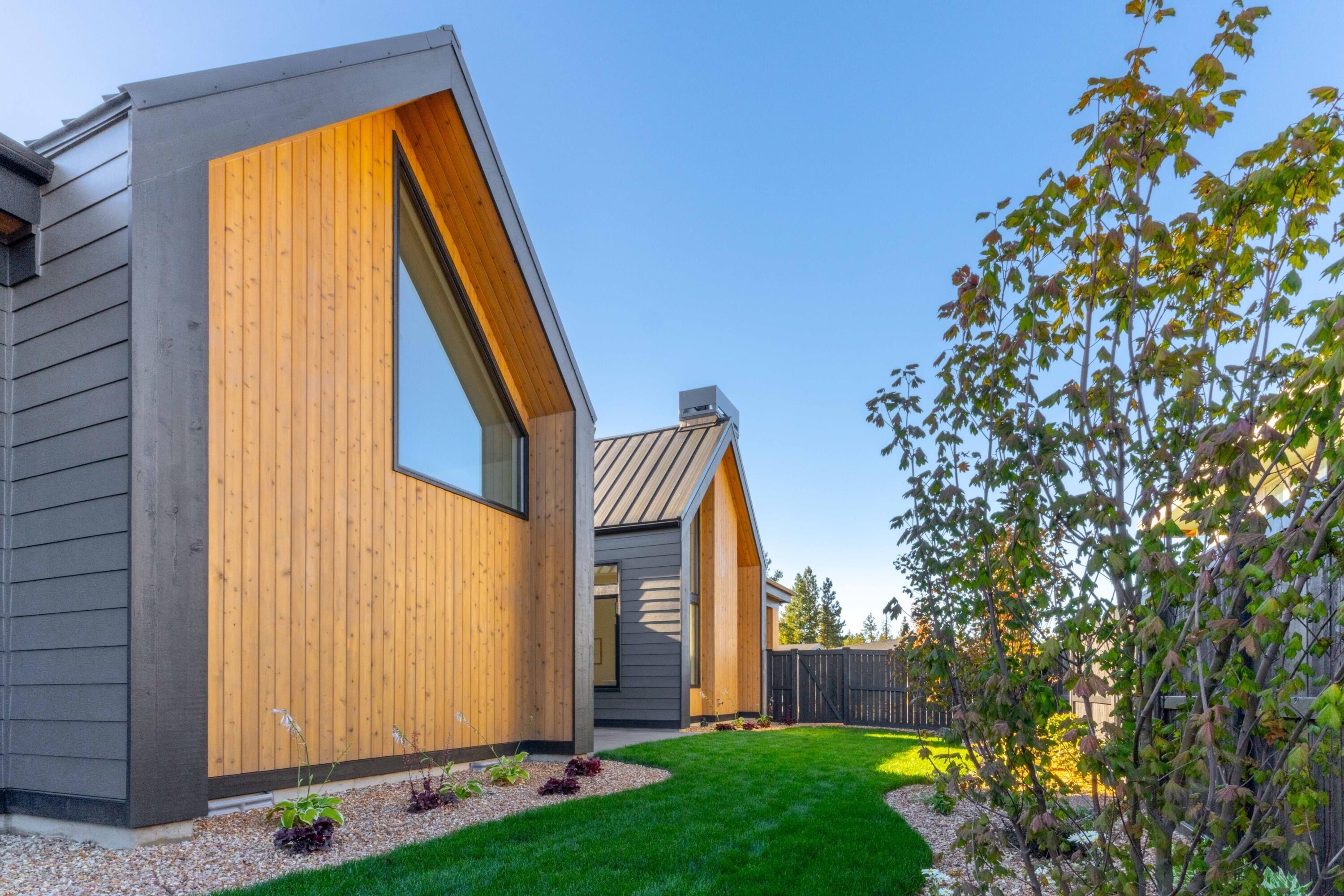 3325 Nw Leavitt Lane. Bend, OR 97703