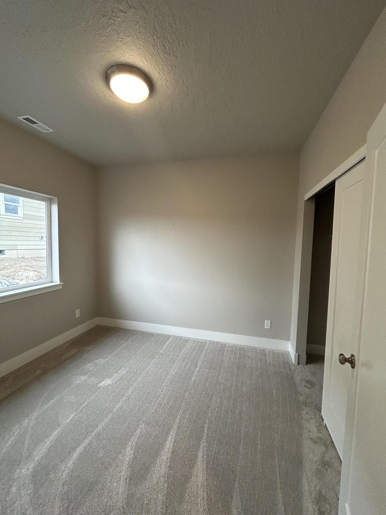 4037 Sw 38Th Place. Redmond, OR 97756