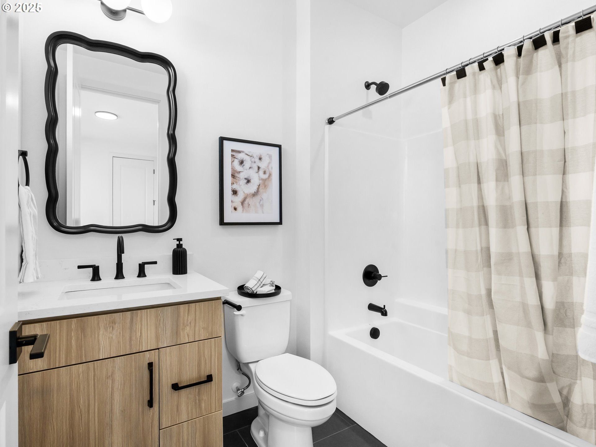 1064 Se Franklin St. Portland, OR 97202