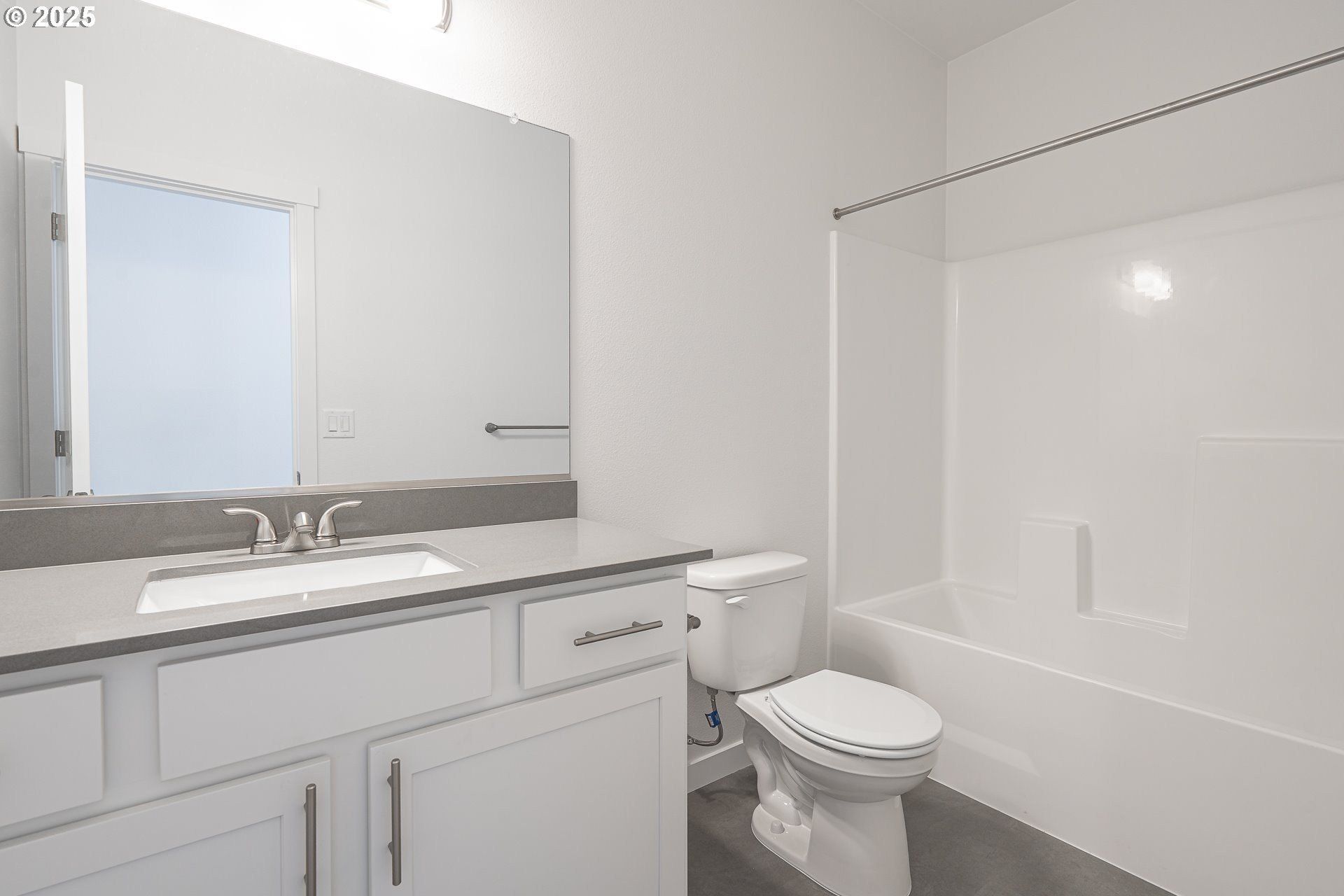 714 Tigerlily St. Silverton, OR 97381