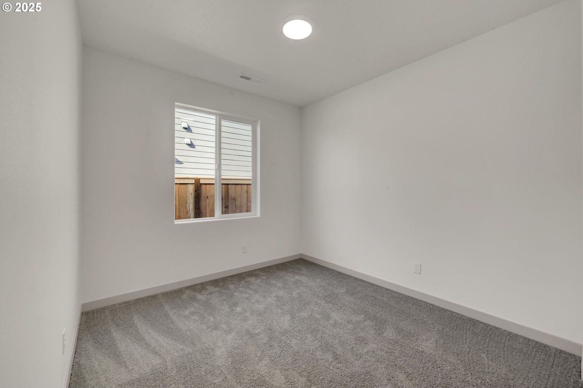 5645 Magnificence Way. Eugene, OR 97402