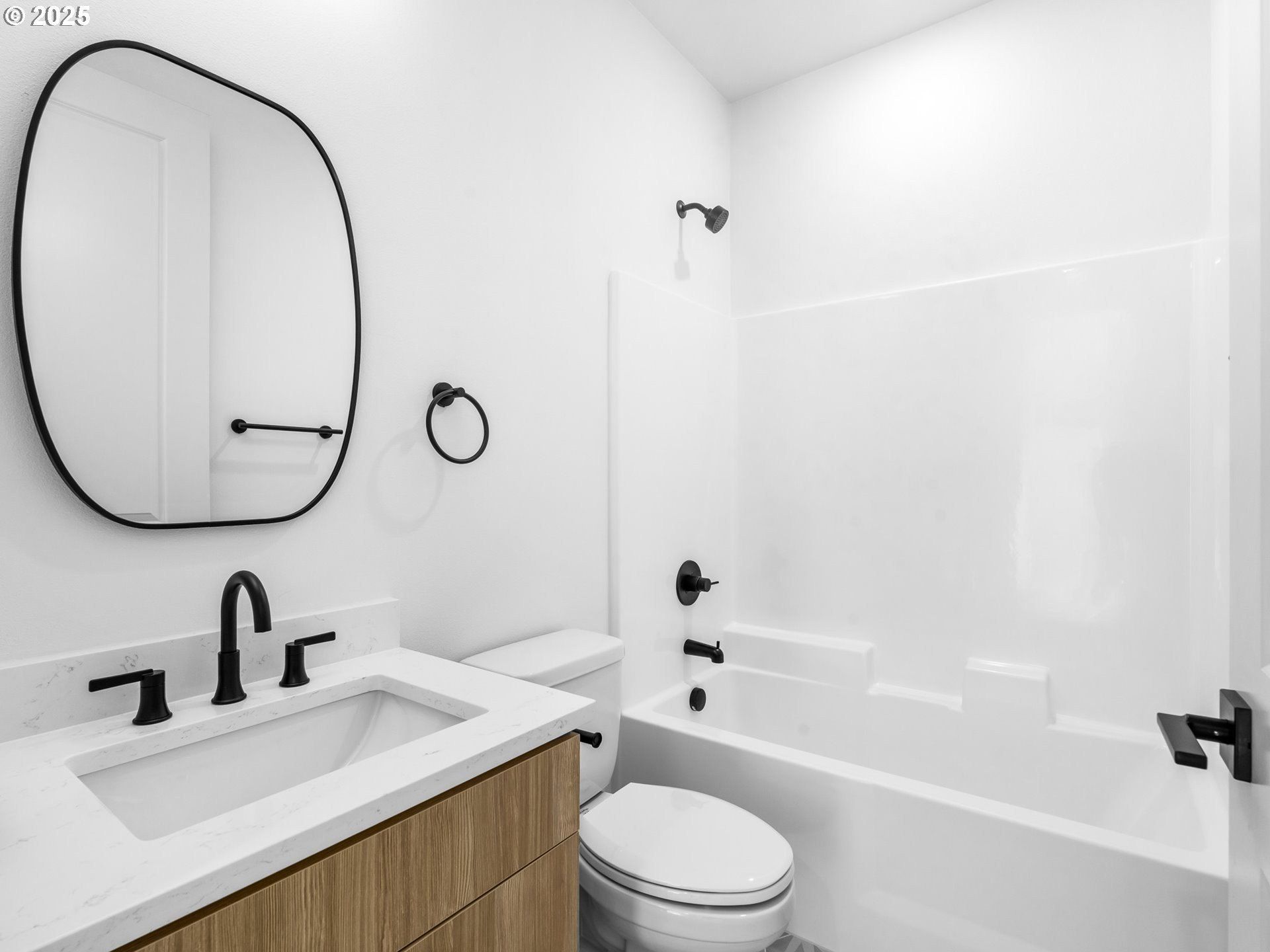 1062 Se Franklin St. Portland, OR 97202