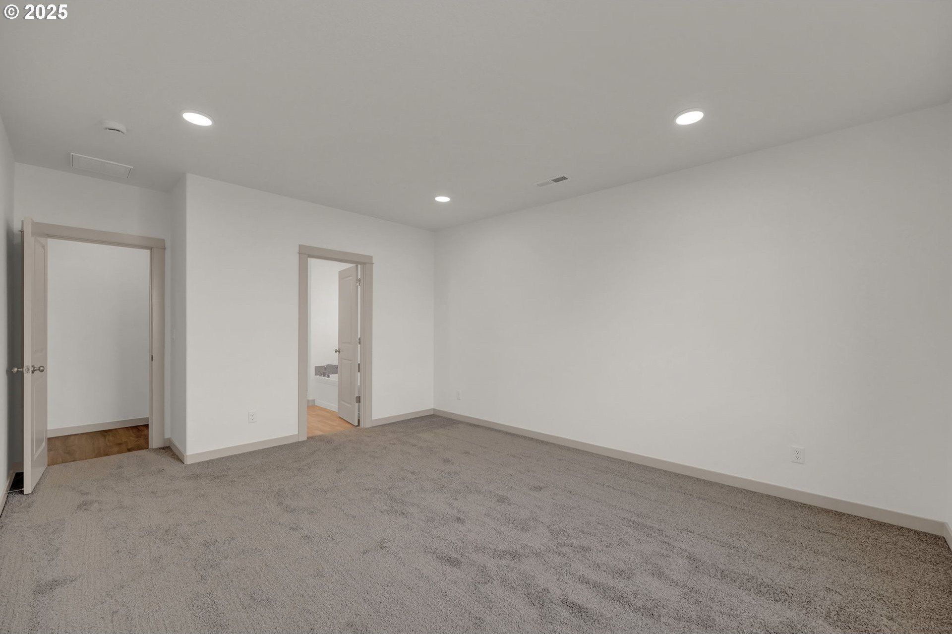 5665 Magnificence Way. Eugene, OR 97402