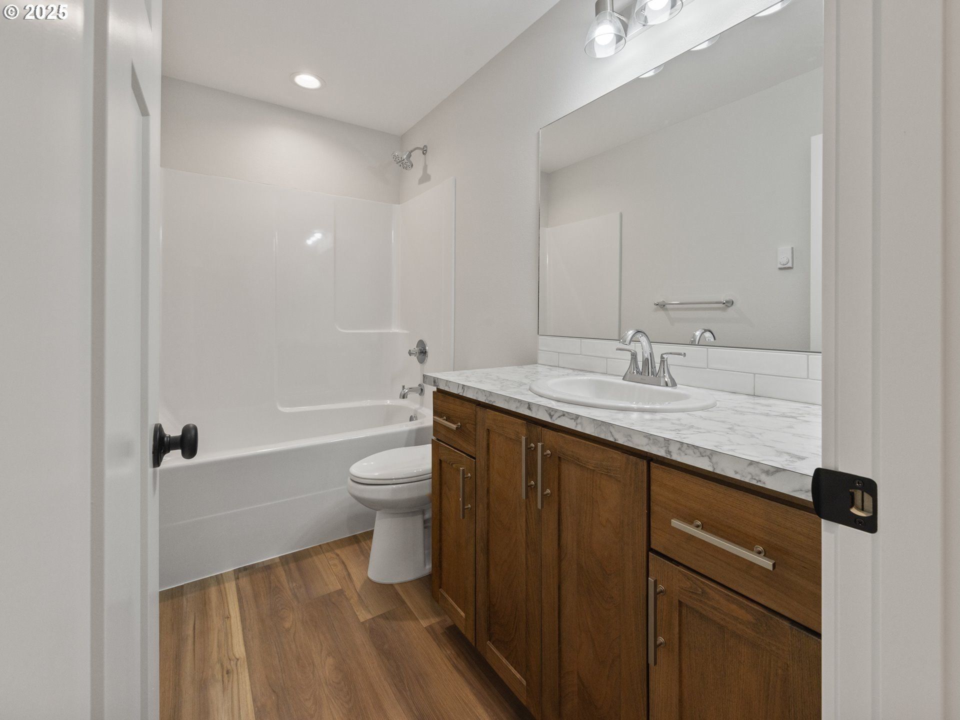 1496 Se Marine Ave. Lincoln City, OR 97367