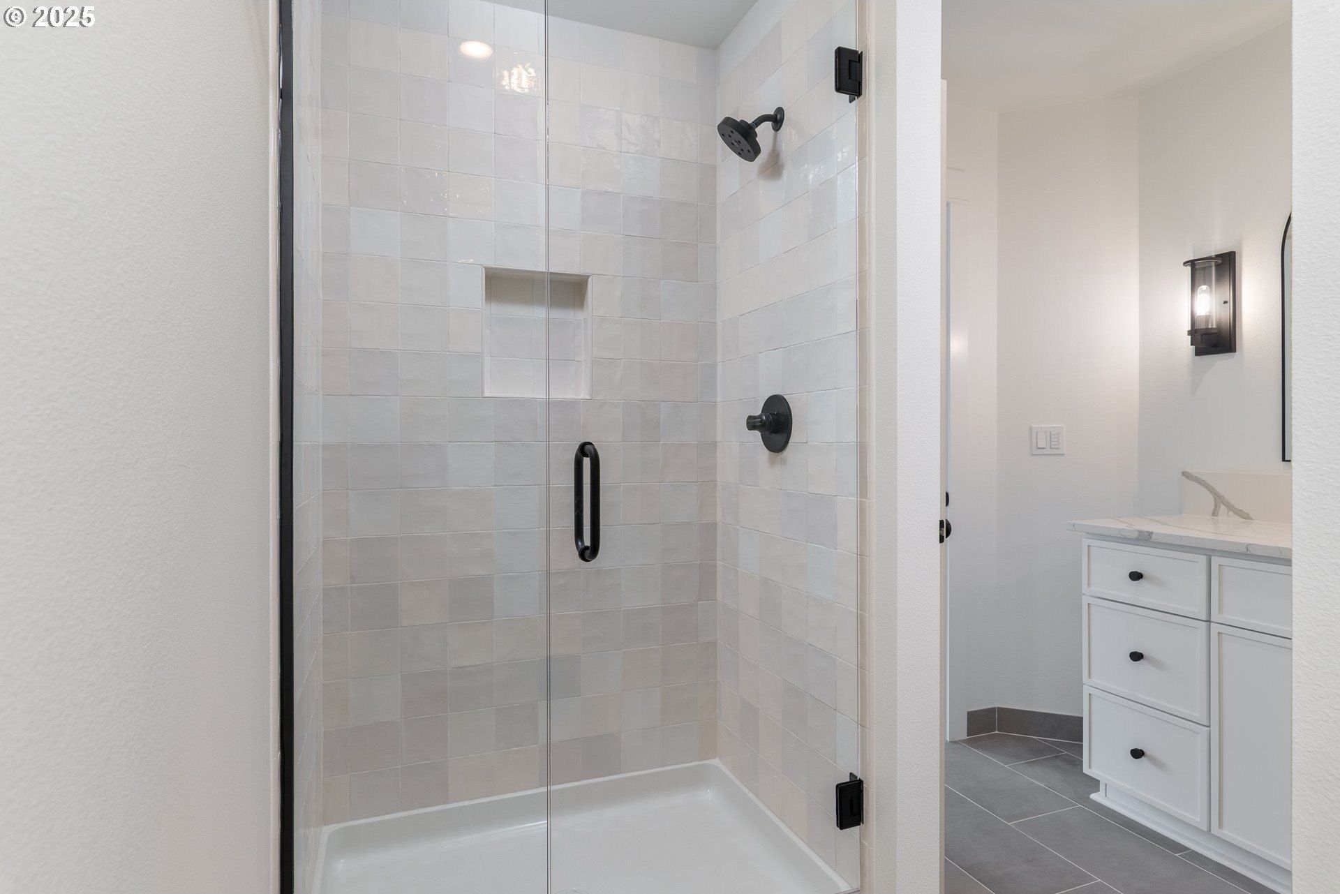 2263 Sw Phyllis Pl. Gresham, OR 97080