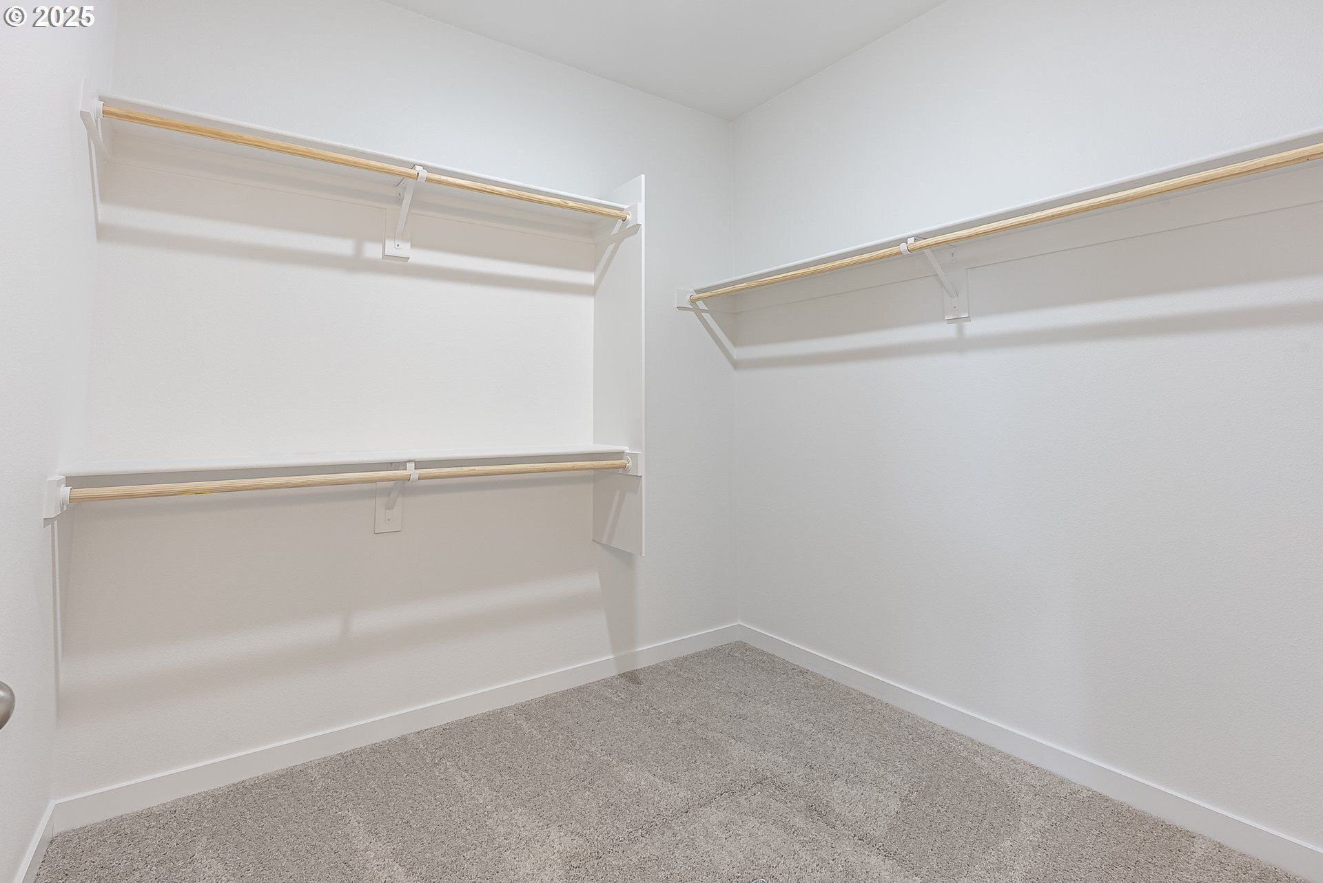 702 Tigerlily St. Silverton, OR 97381