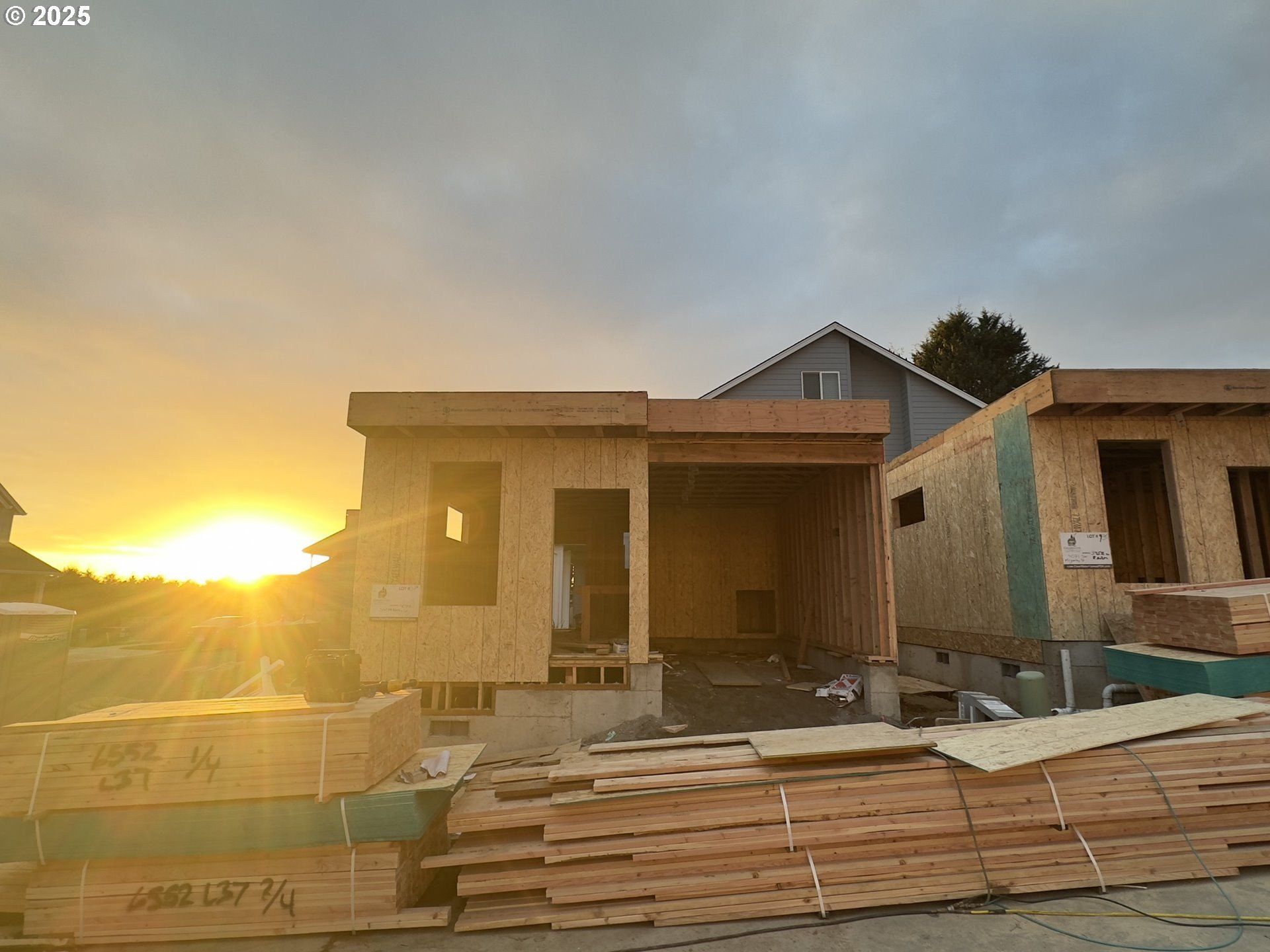 4077 Sw Mckinley Unit 37. Gresham, OR 97080