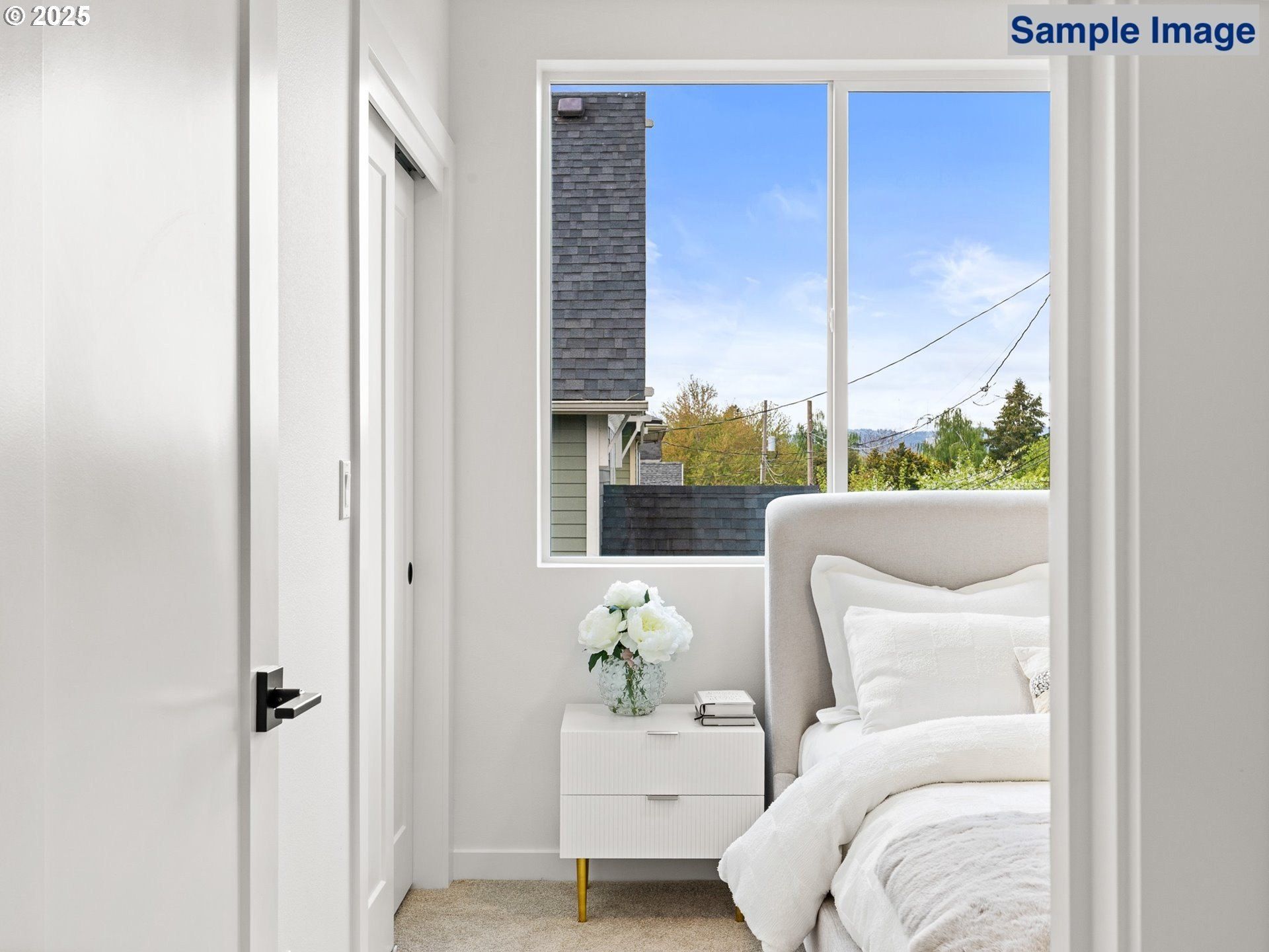 4950 Se Caruthers St Unit 5. Portland, OR 97215