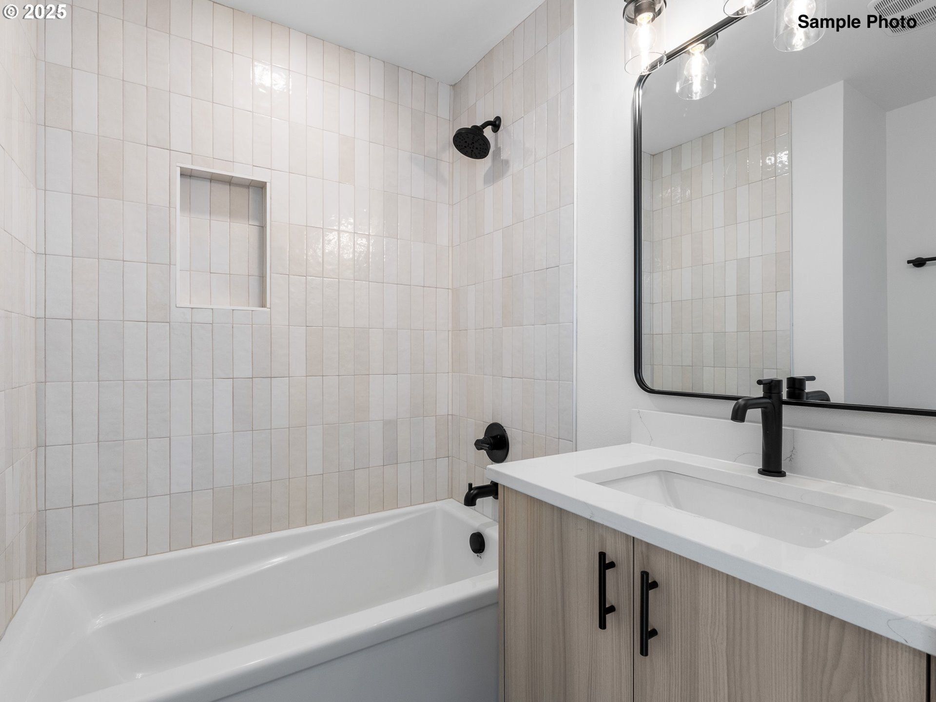 4366 Ne Going St. Portland, OR 97218