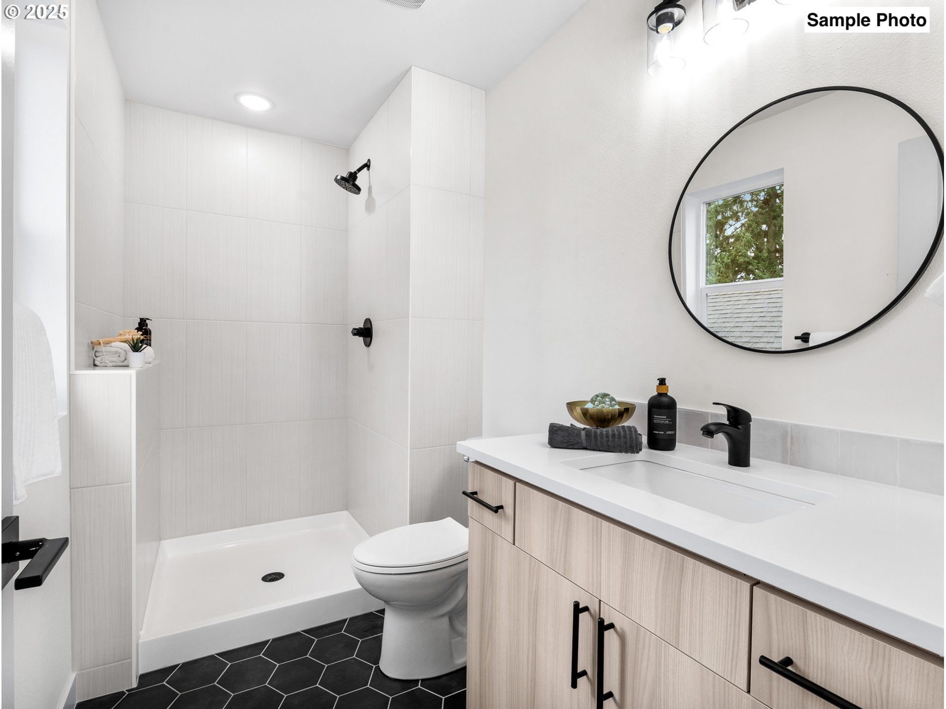 7383 N Mobile Ave. Portland, OR 97217