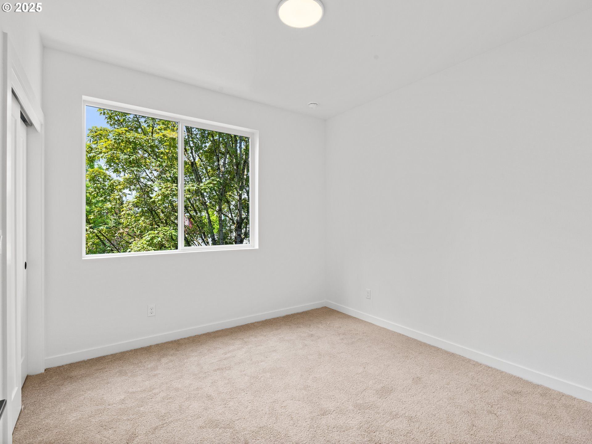 4960 Se Caruthers St Unit 6. Portland, OR 97215