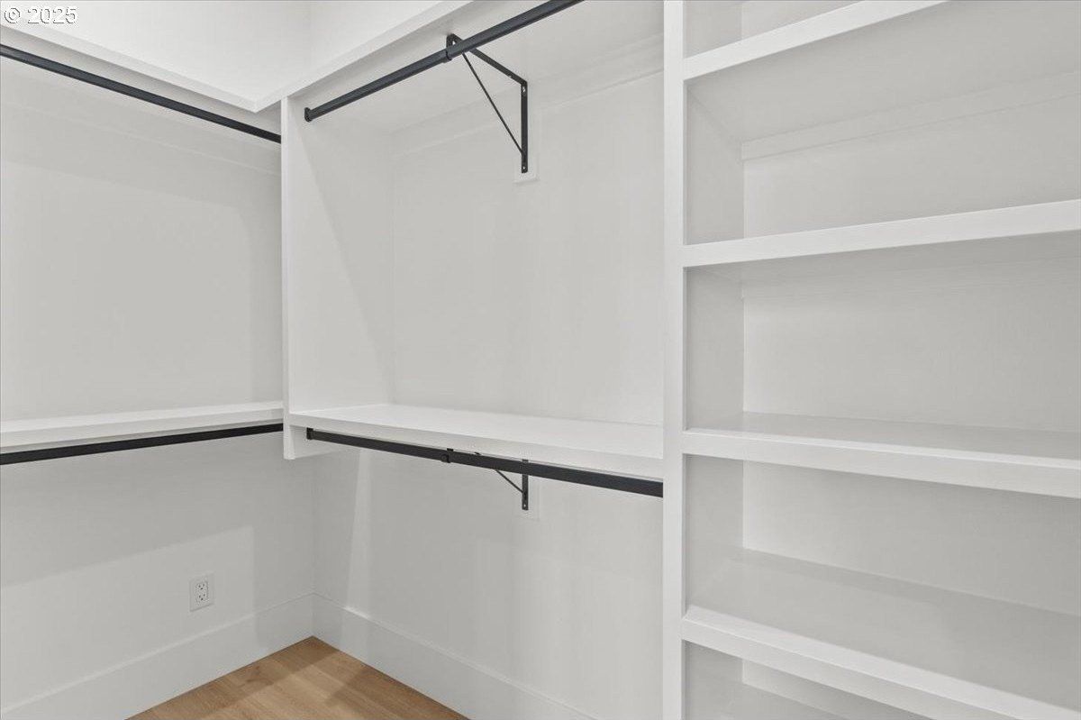 6627 Ne Mary Ln. Silverton, OR 97381