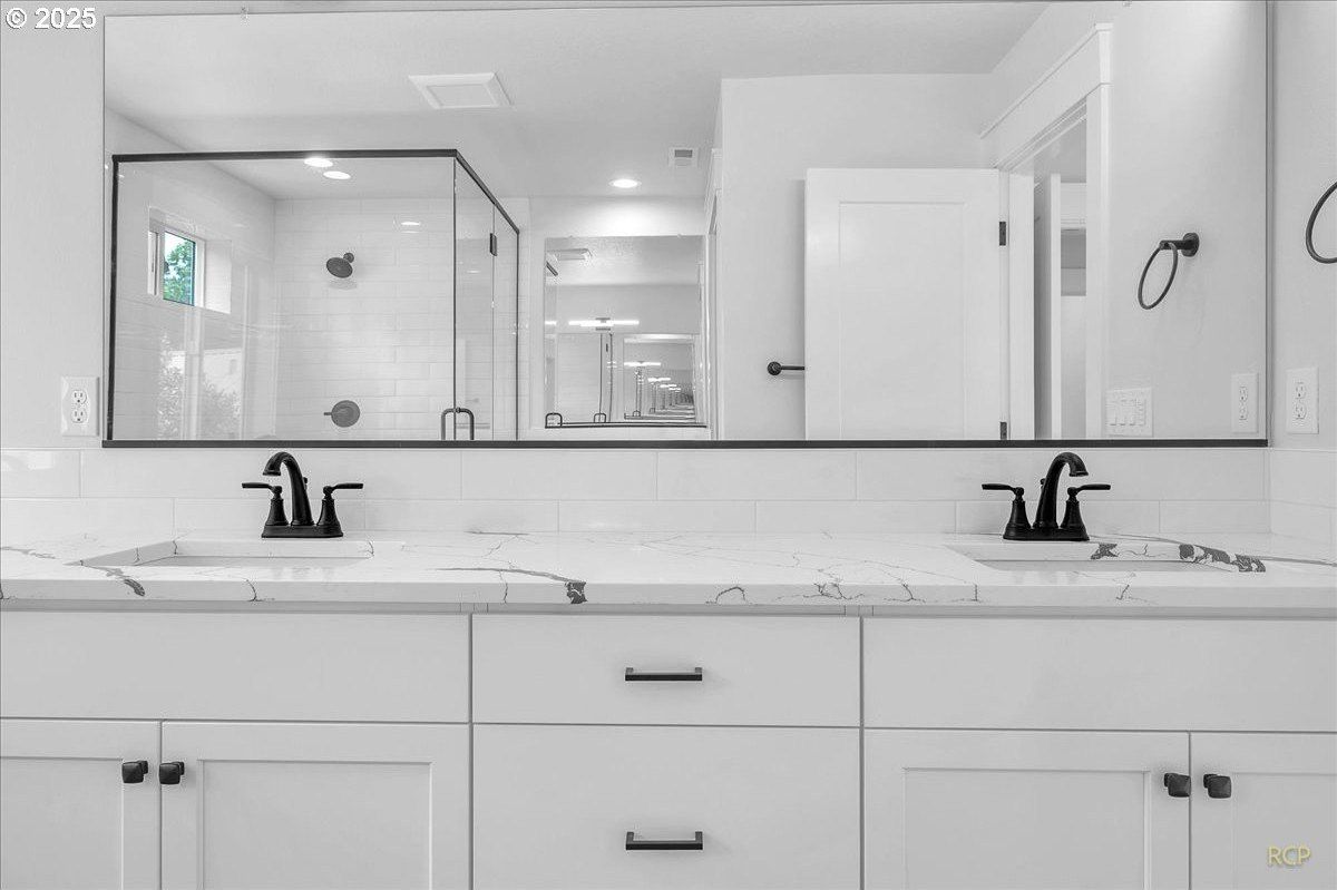 3911 Se Insley St. Portland, OR 97202