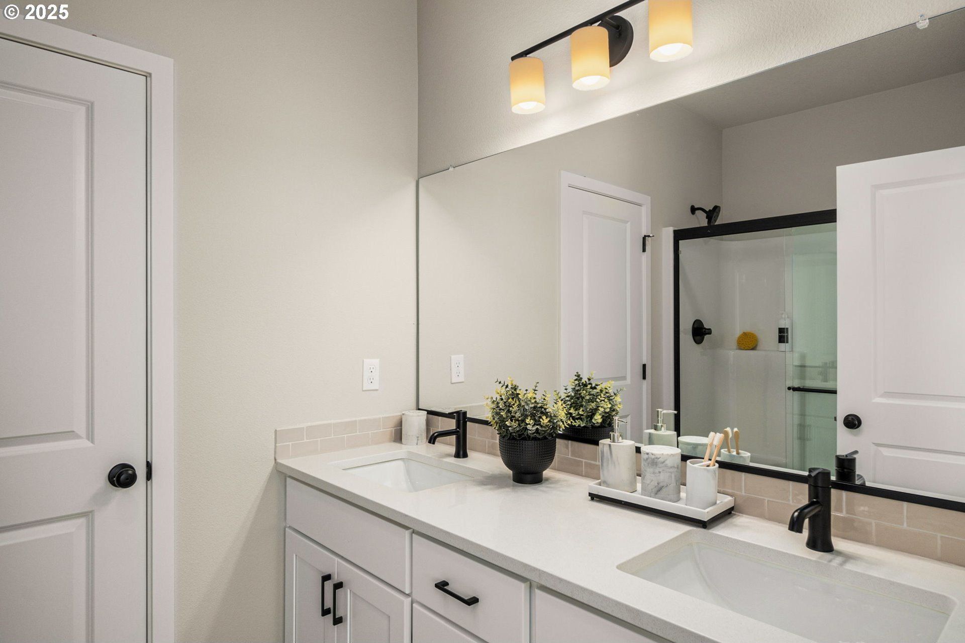 5118 Se Thornapple St. Hillsboro, OR 97123