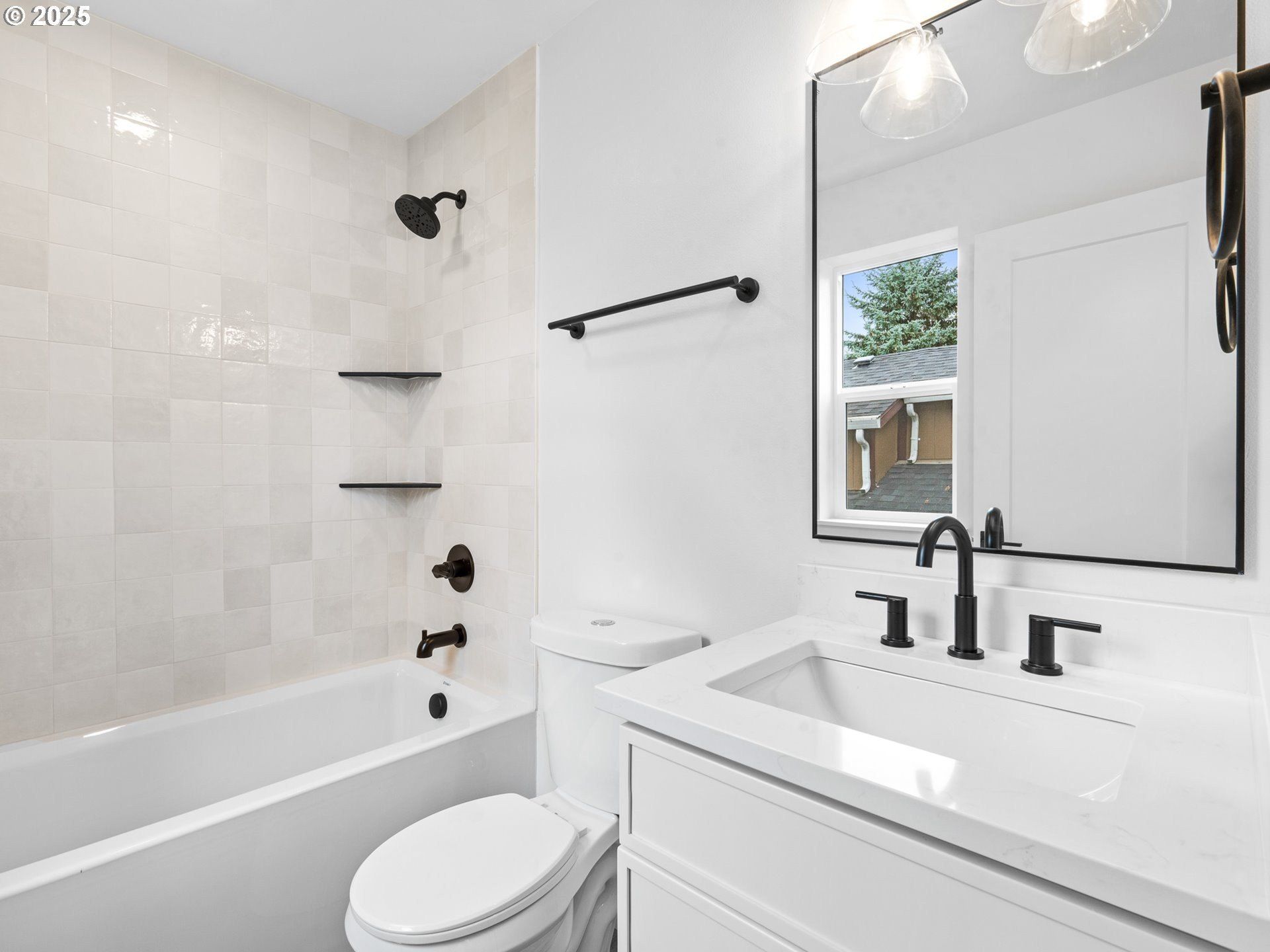 8418 Se Clay St. Portland, OR 97216