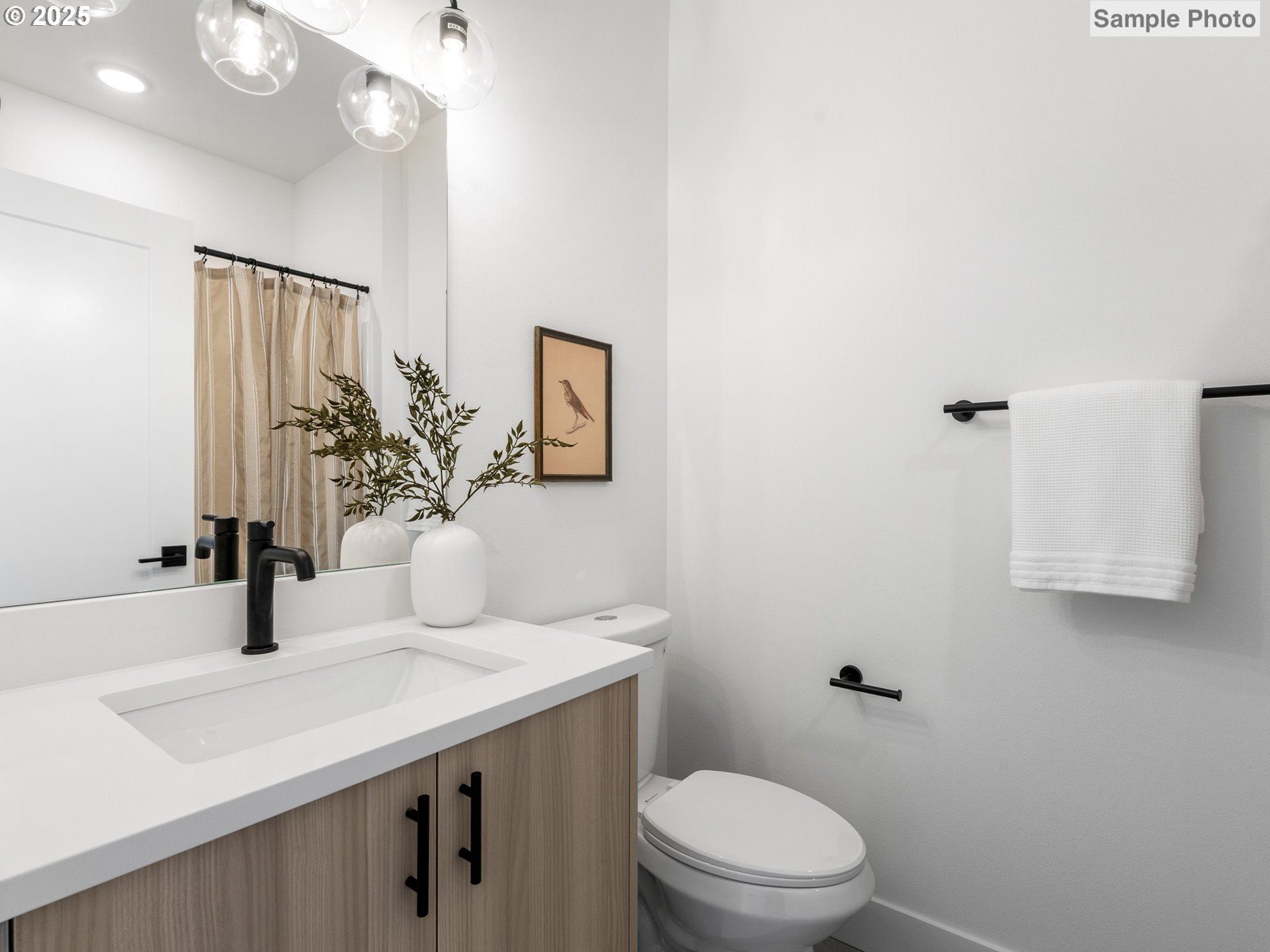 251 N Skidmore St Unit 6. Portland, OR 97217