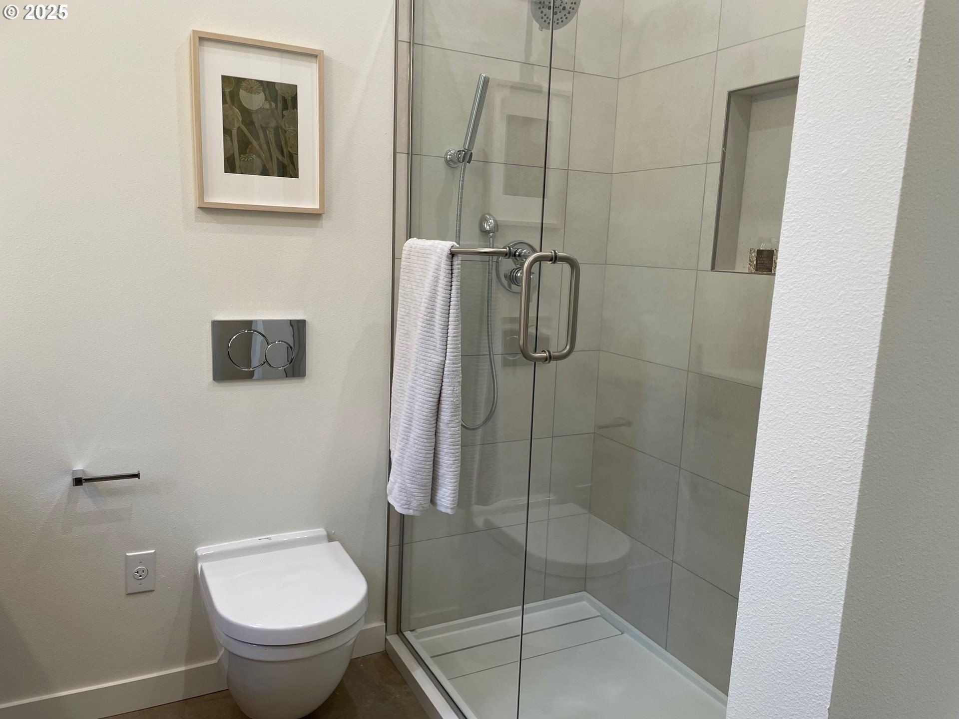 5484 Se Boise St Unit 8. Portland, OR 97206